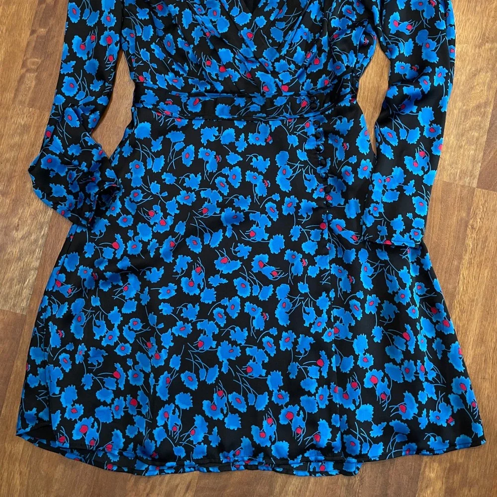 EQUIPMENT Collie Wrap Dress Mini Size Small Blue Black Pleated Chic Silky French